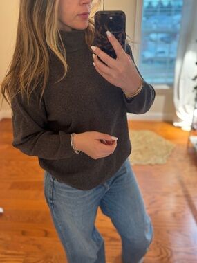 Eddie Bauer Chocolate Brown Knit Crewneck Sweater